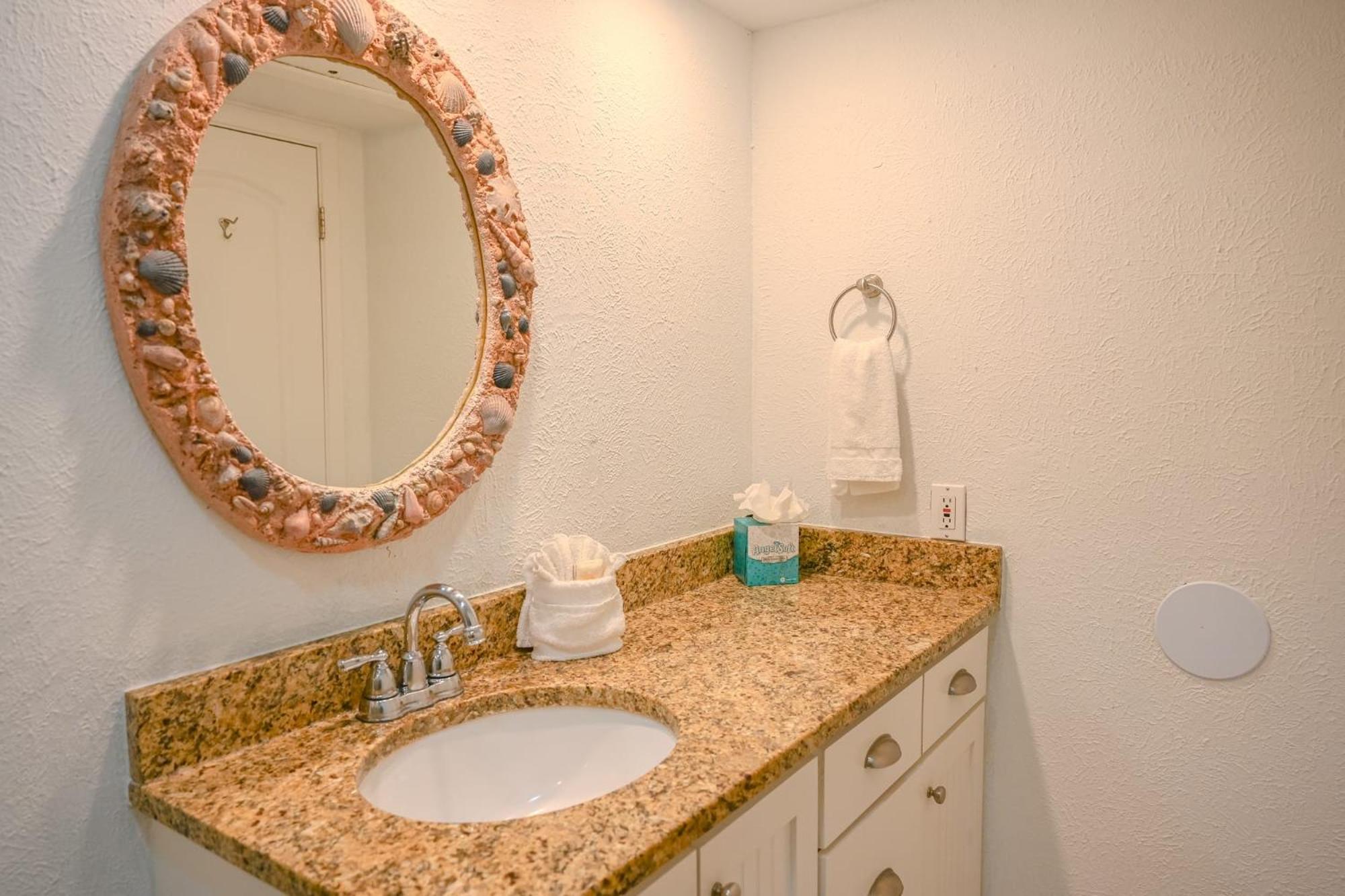 Spoonbills Sanctuary Coastal Chic 1br Retreat 329 South Padre Island